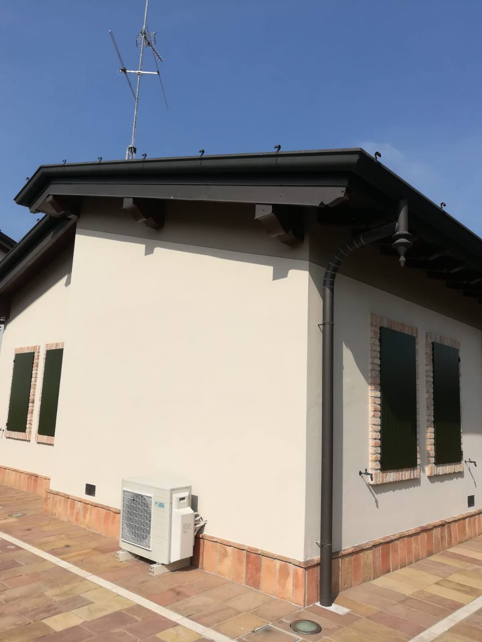 Tinteggiatura Esterni - Foto 22